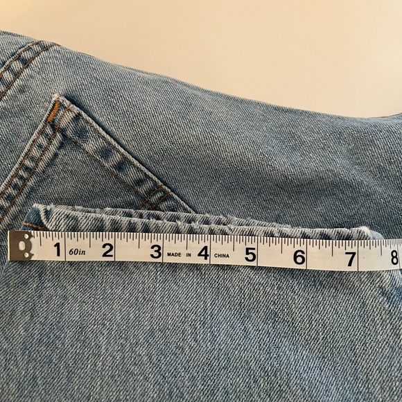 SOLD…On Another Platform! Vintage Levi’s 550 Relaxed Fit High Rise Mom/Dad Jeans - Picture 10 of 12